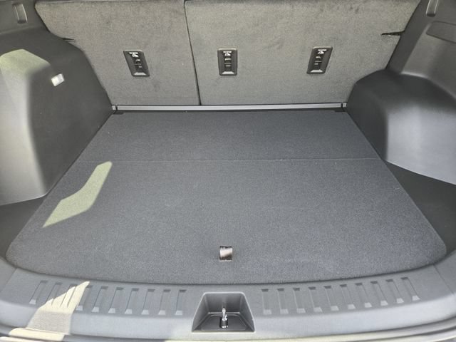 2027 Chevrolet Equinox LT - Photo 23