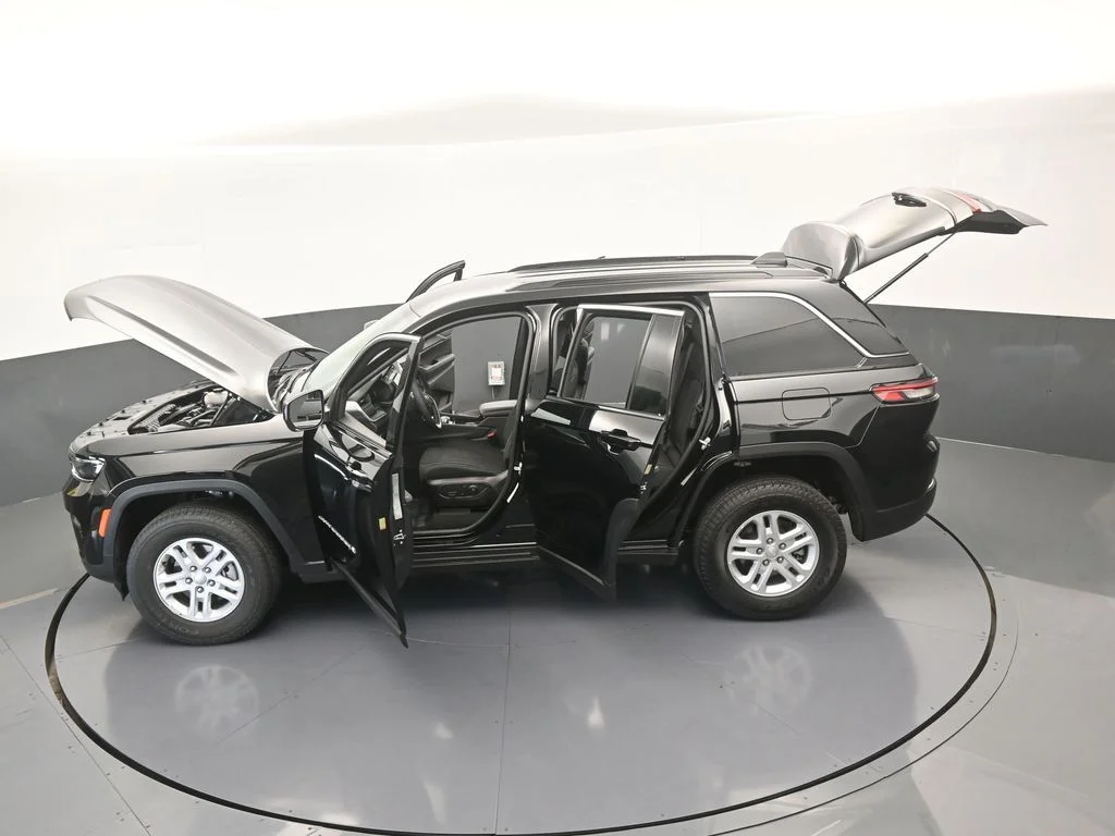 2025 Jeep Grand Cherokee Laredo - Photo 62