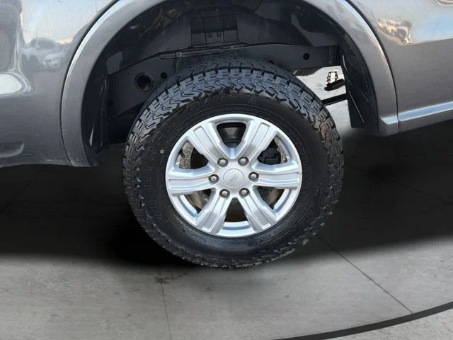 Used 2019 Gray Ford XLT image 31