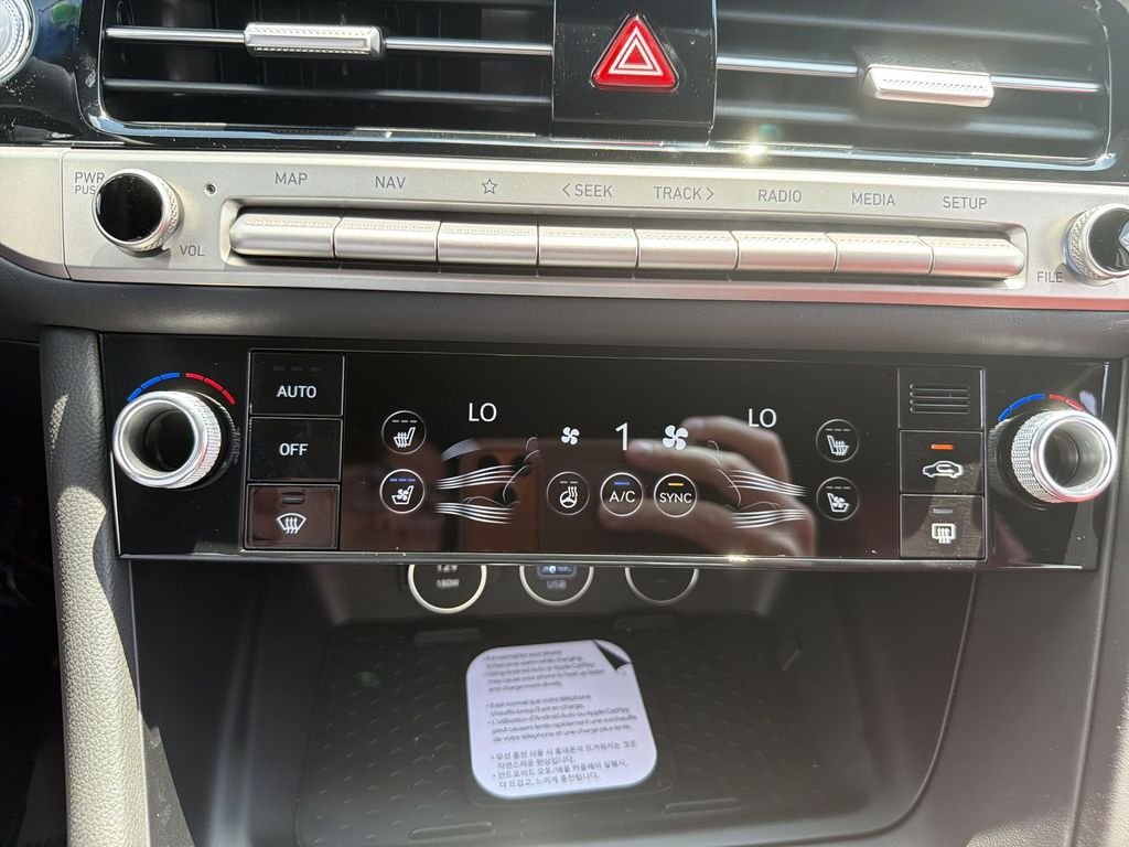 New 2026 Silver Genesis 3.3T SPORT PRESTIGE image 19