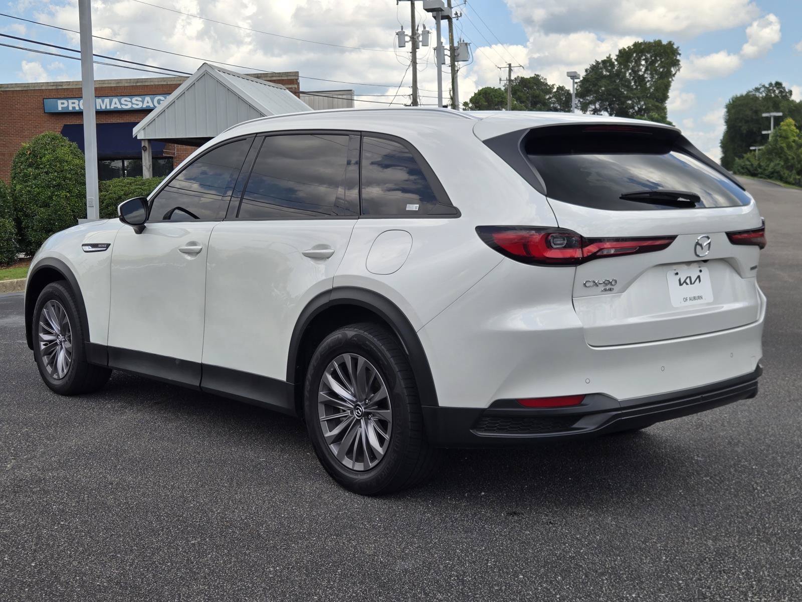 Used 2025 Rhodium White Premium Mazda Preferred Package image 10