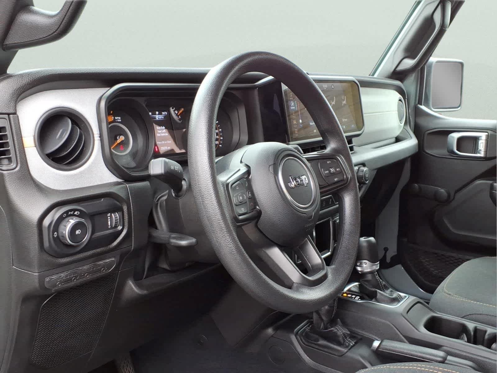 Used 2024 Earl Clearcoat Jeep Sport image 14