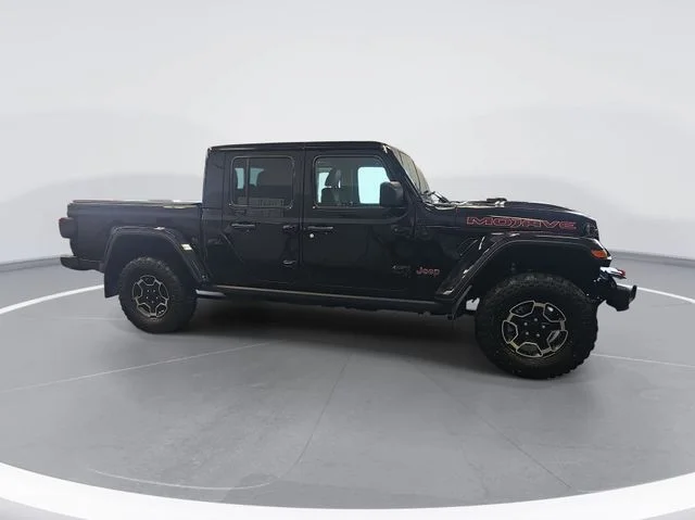 Used 2022 Black Jeep Mojave image 2
