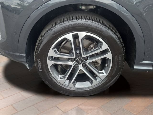 Used 2025  Audi 2.0T Prestige image 30