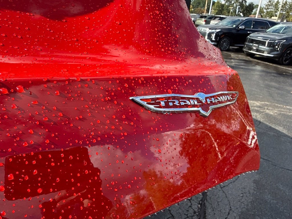 Used 2022 Red Jeep Trailhawk image 17