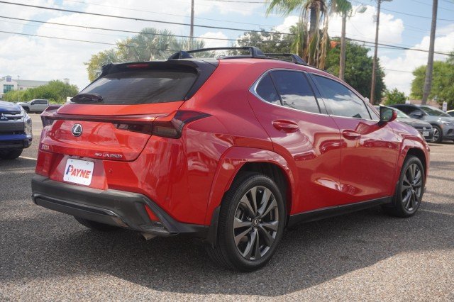 Used 2024  Lexus UX 250h F SPORT Handling image 7