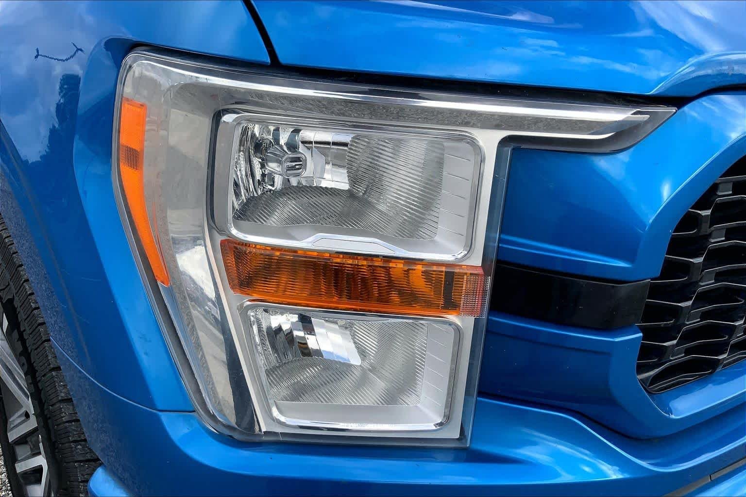Used 2021 Velocity Blue Ford XL image 27