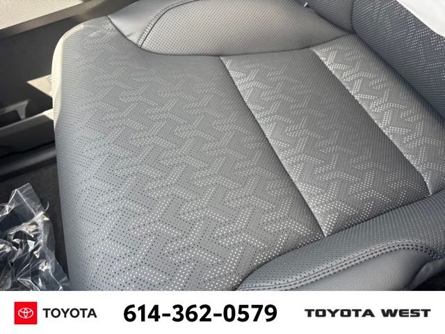 2025 Toyota Tundra Limited - Photo 20