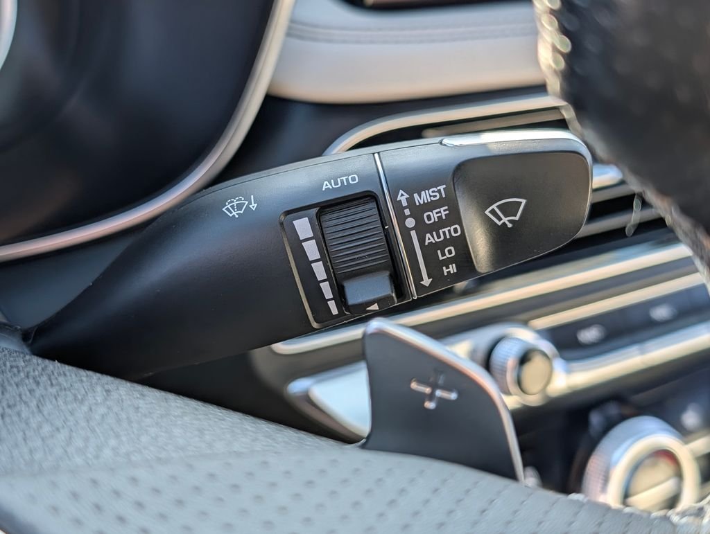 2023 GENESIS G70 Standard - Photo 33