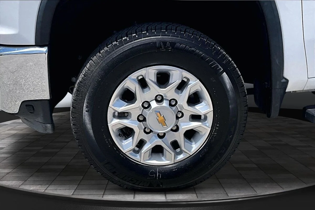 Used 2023 White Chevrolet 4WD Crew Cab Standard Bed LT image 35