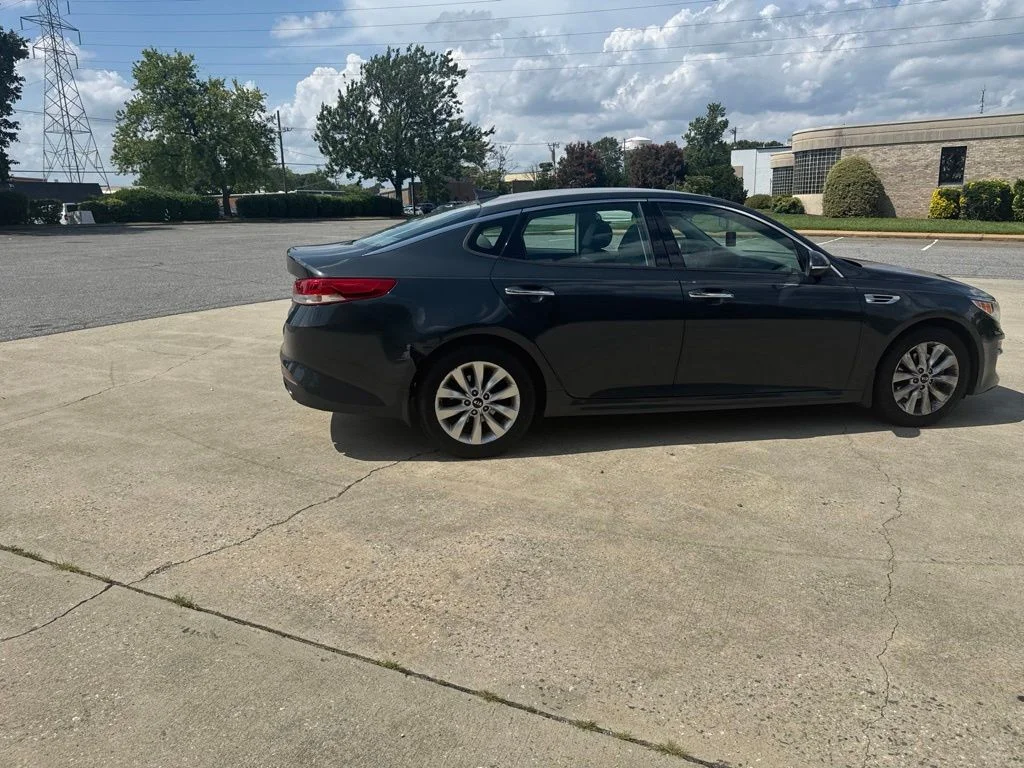 Used 2016 Green Kia EX image 12