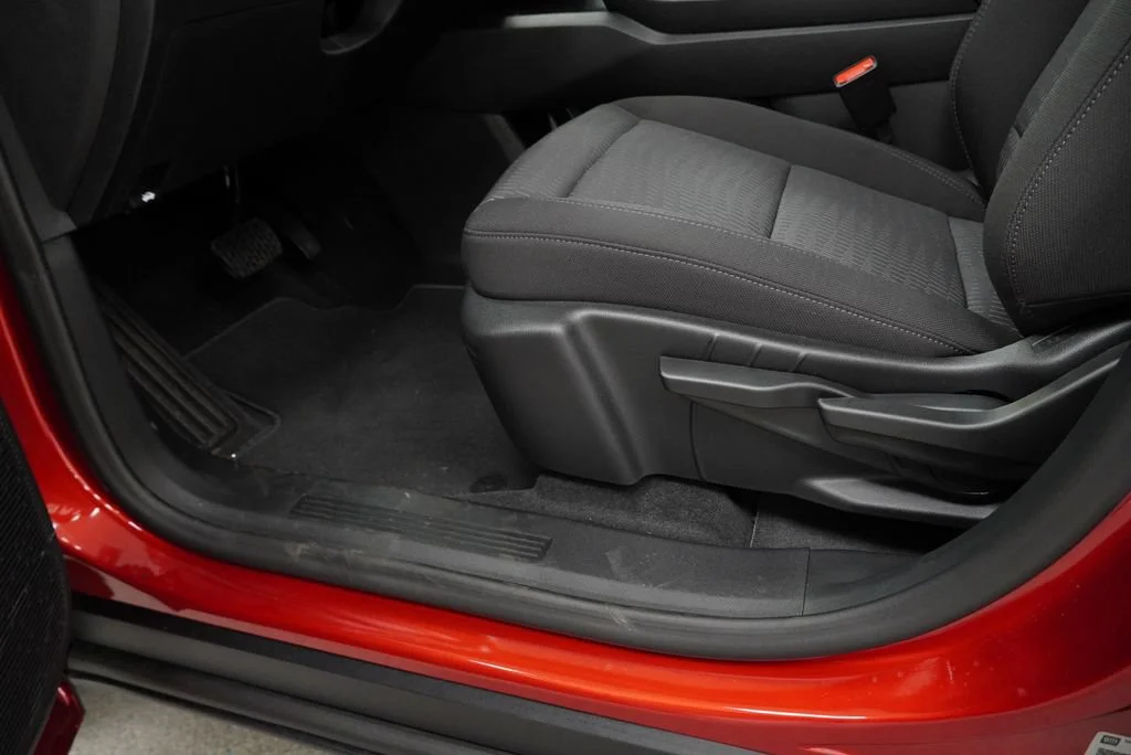 2027 Chevrolet Equinox LT - Photo 23