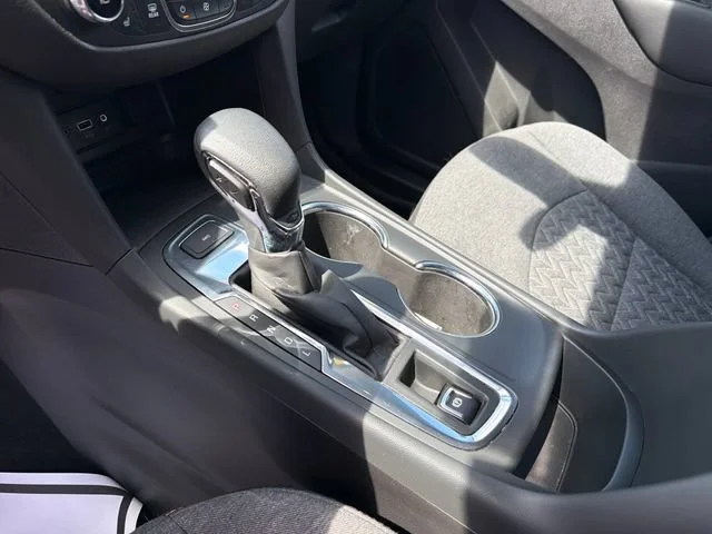Used 2022 BLUE GLOW METALLIC Chevrolet LT image 26
