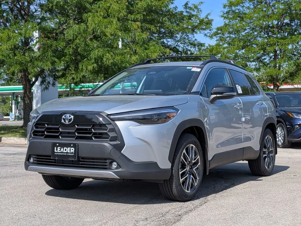 New 2026 Sonic Silver Toyota XLE image 3
