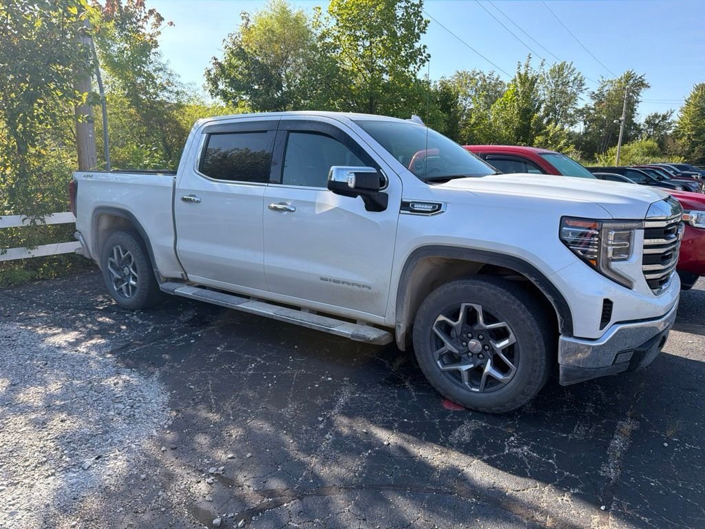 Used 2025 White GMC SLT image 6