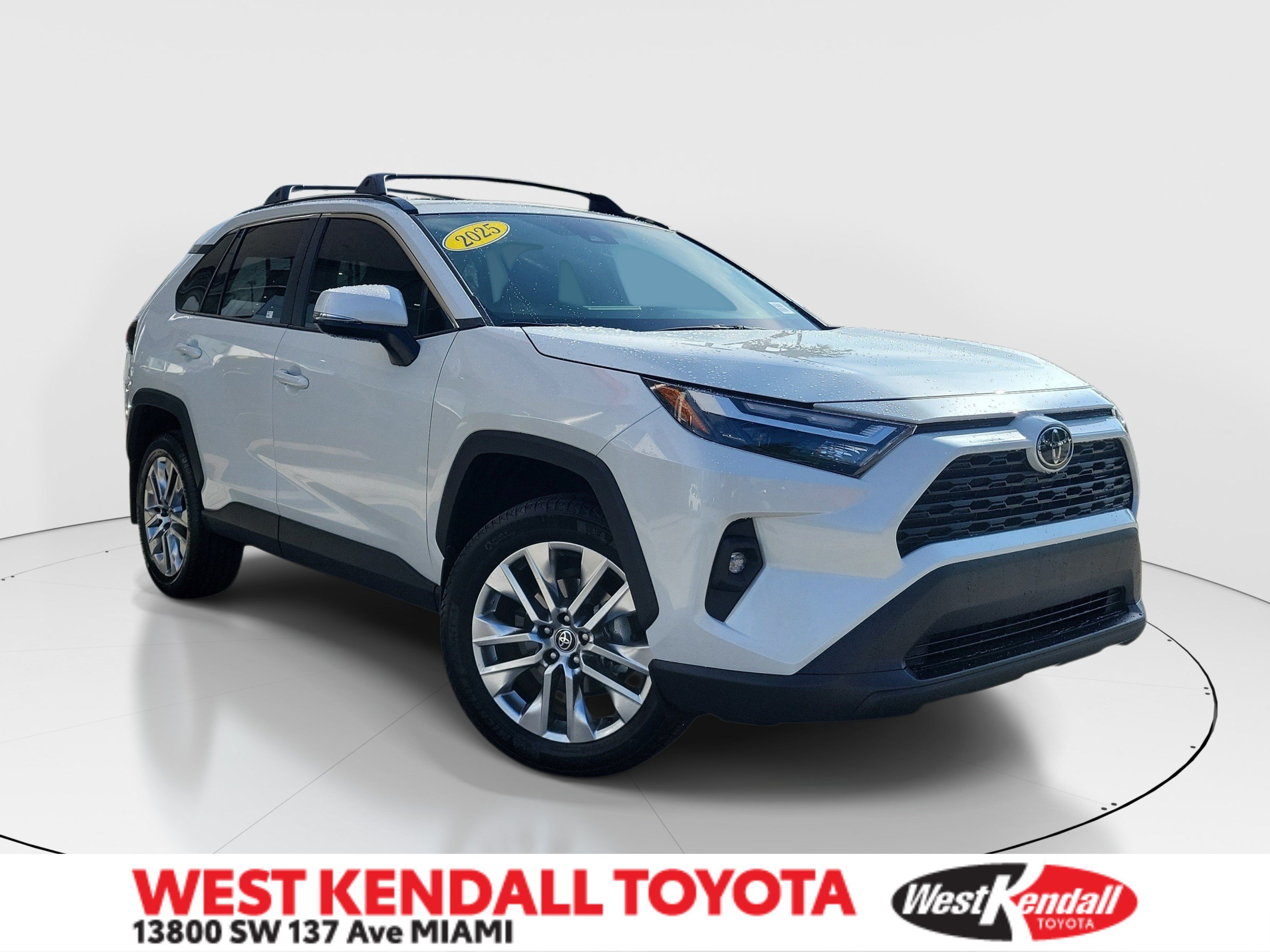 Certified Used 2025 Pearl Toyota XLE Premium image 1