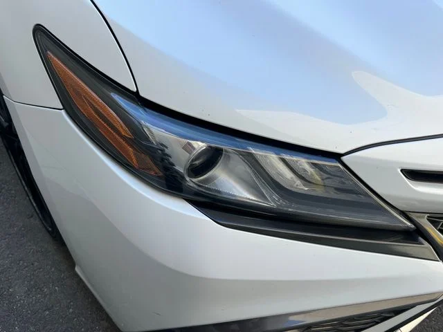 Used 2021 Wind Chill Pearl Toyota XSE V6 image 14