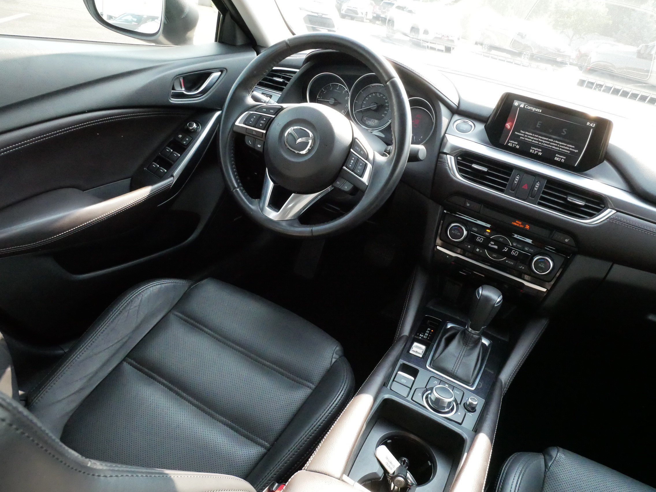 Used 2016 Snowflake White Pearl Mica Mazda i Grand Touring image 9