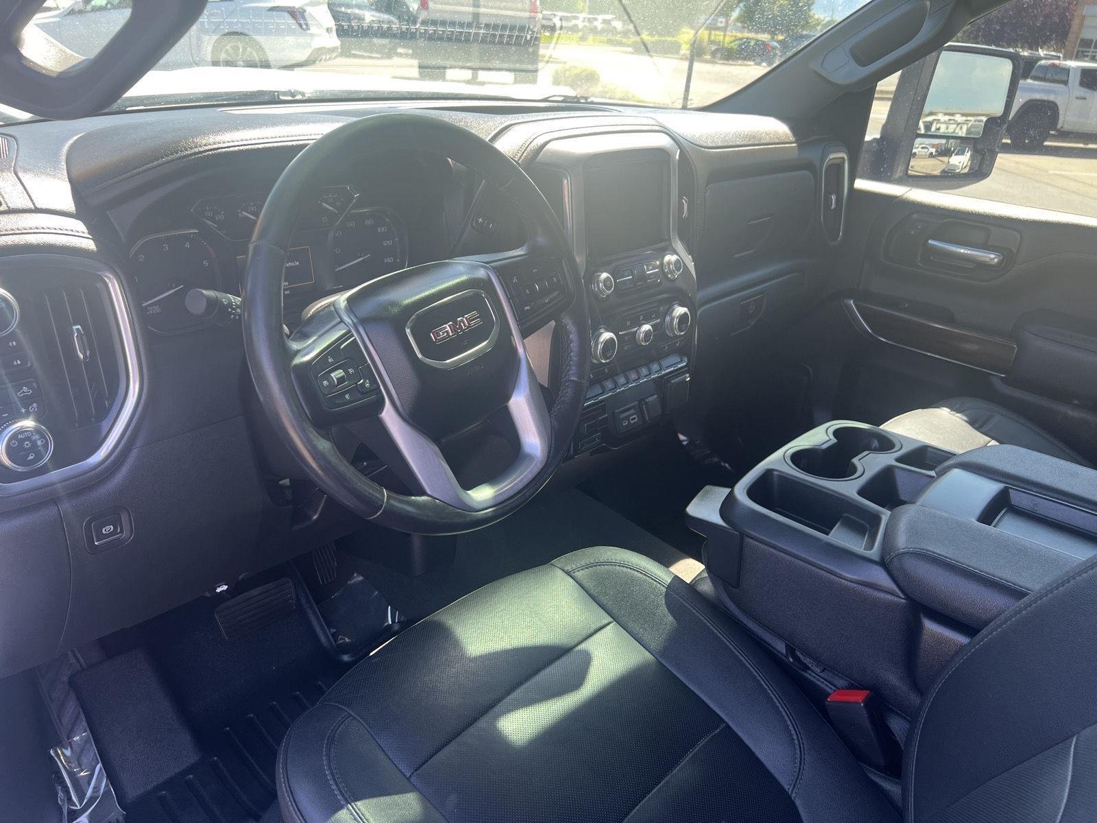 2023 GMC Sierra 3500HD SLT - Photo 17