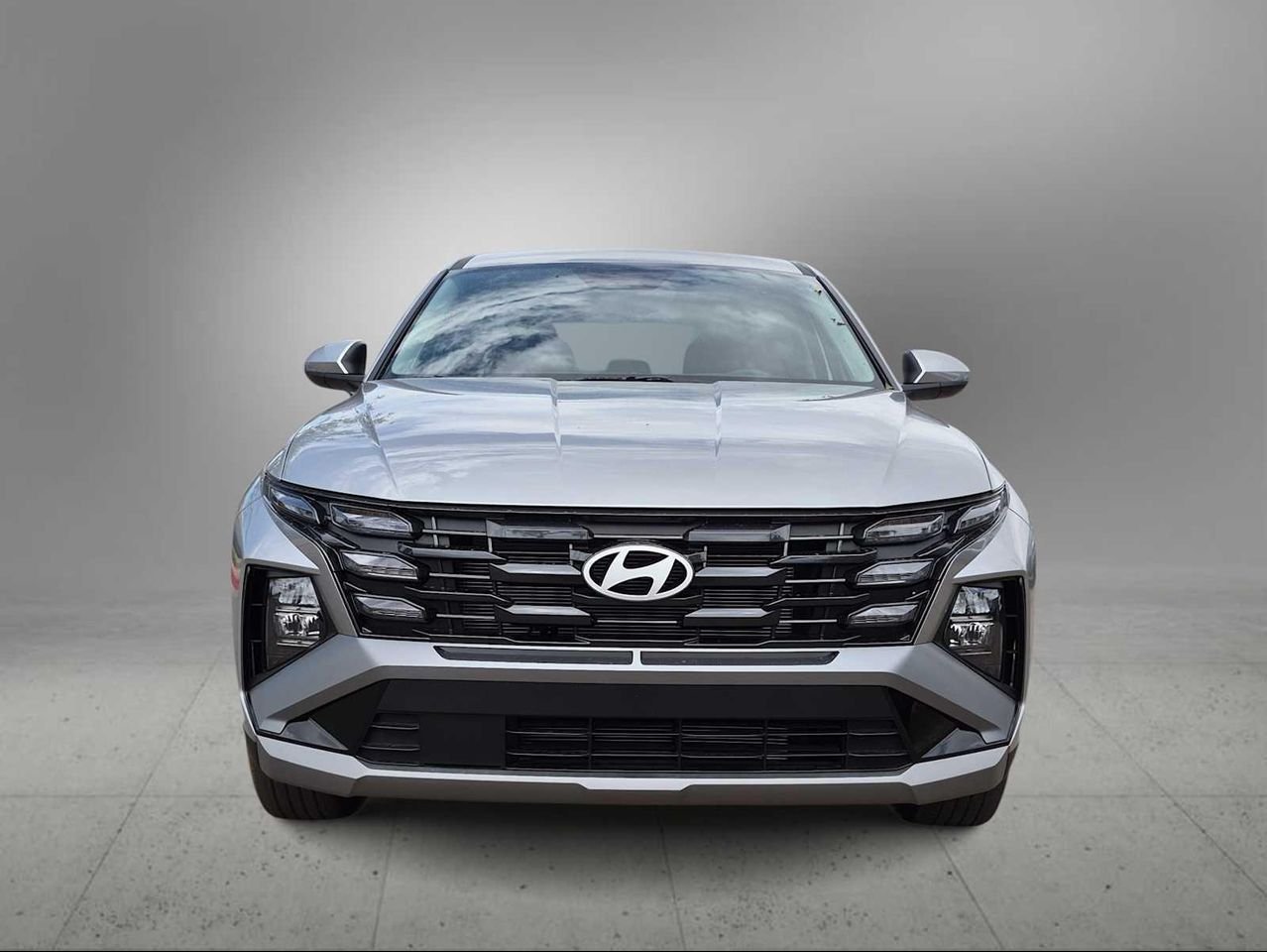 New 2026 Shimmering Silver Hyundai SE FWD image 3
