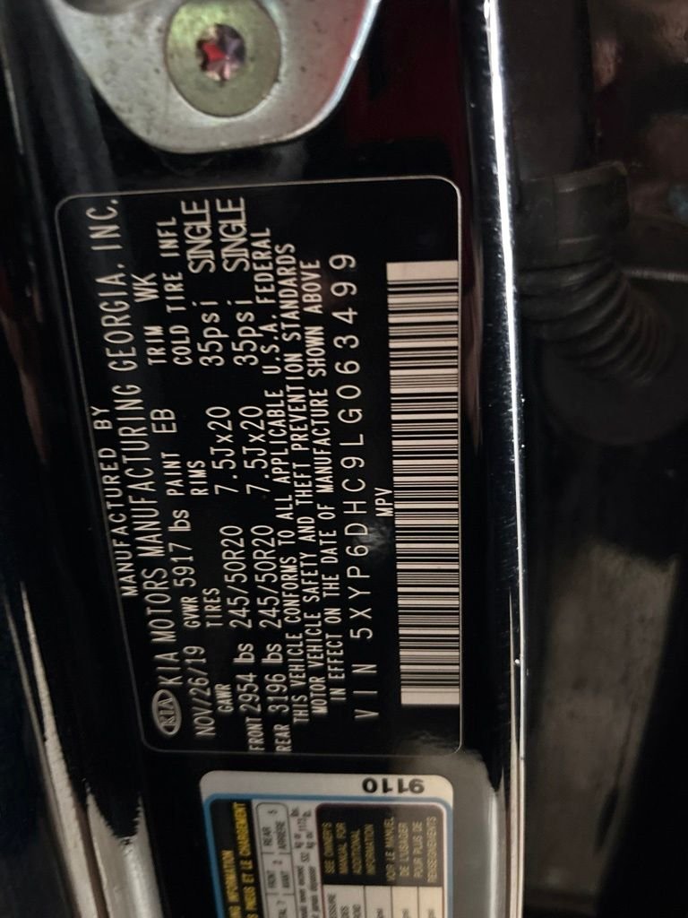Used 2020 Black Kia S image 10