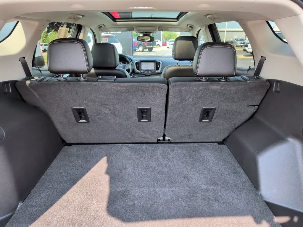 Used 2022 Black GMC Denali image 8