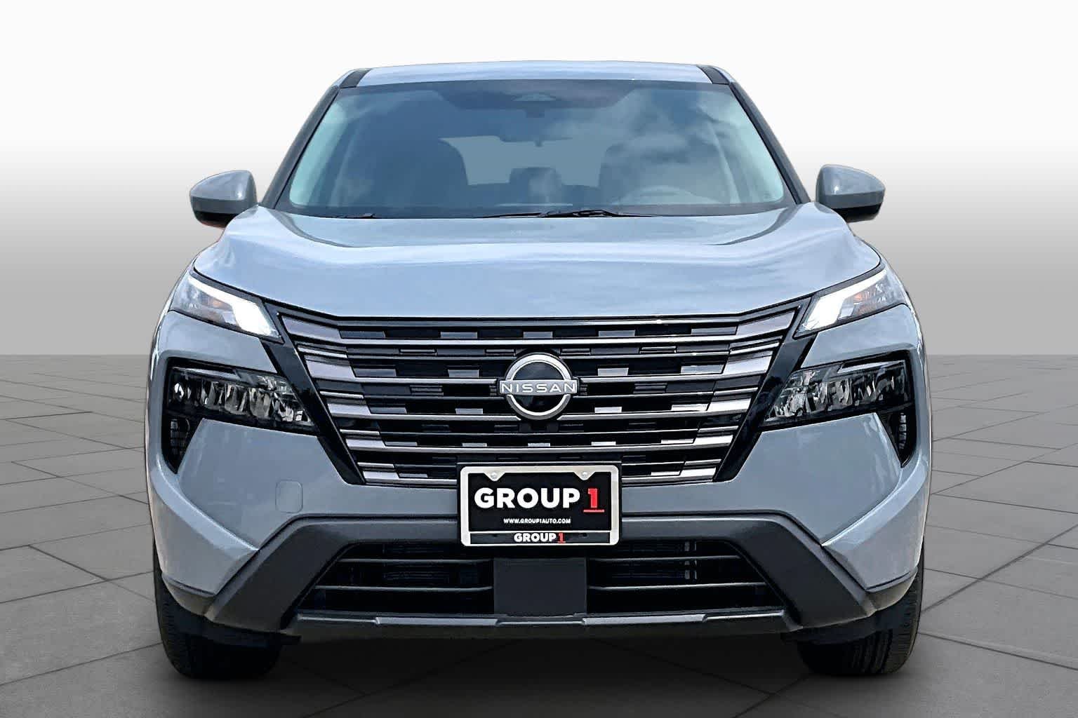 New 2026 Boulder Gray Pearl Nissan SV image 3