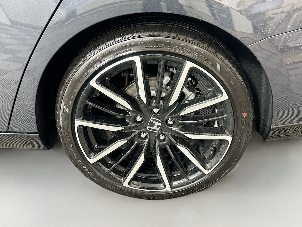 New 2026 Meteorite Gray Metallic Honda Touring Hybrid image 23