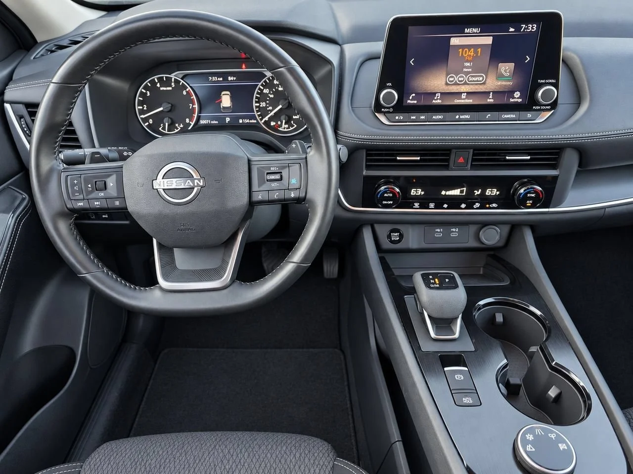 Used 2025  Nissan SV image 33