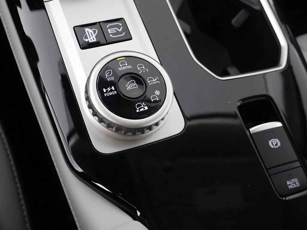New 2026 Gray Mitsubishi SEL S-AWC image 60