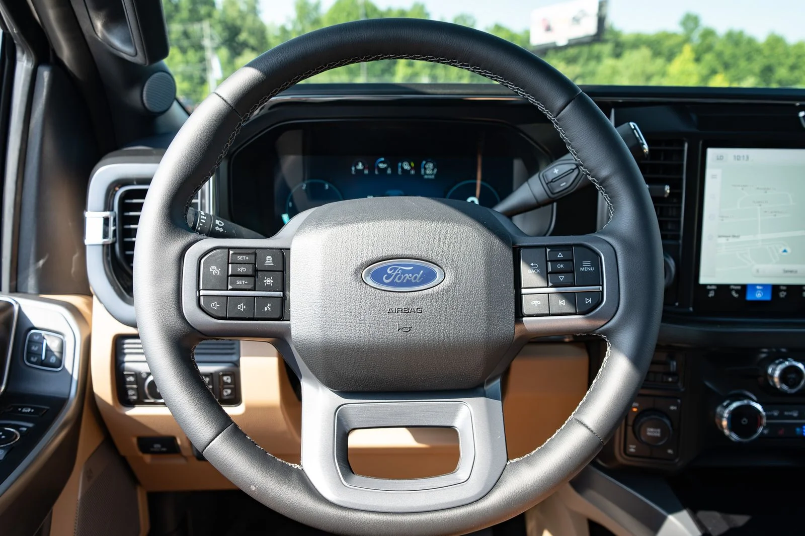 New 2026 Star White Metallic Tri-Coat Ford F-250® Lariat® image 51