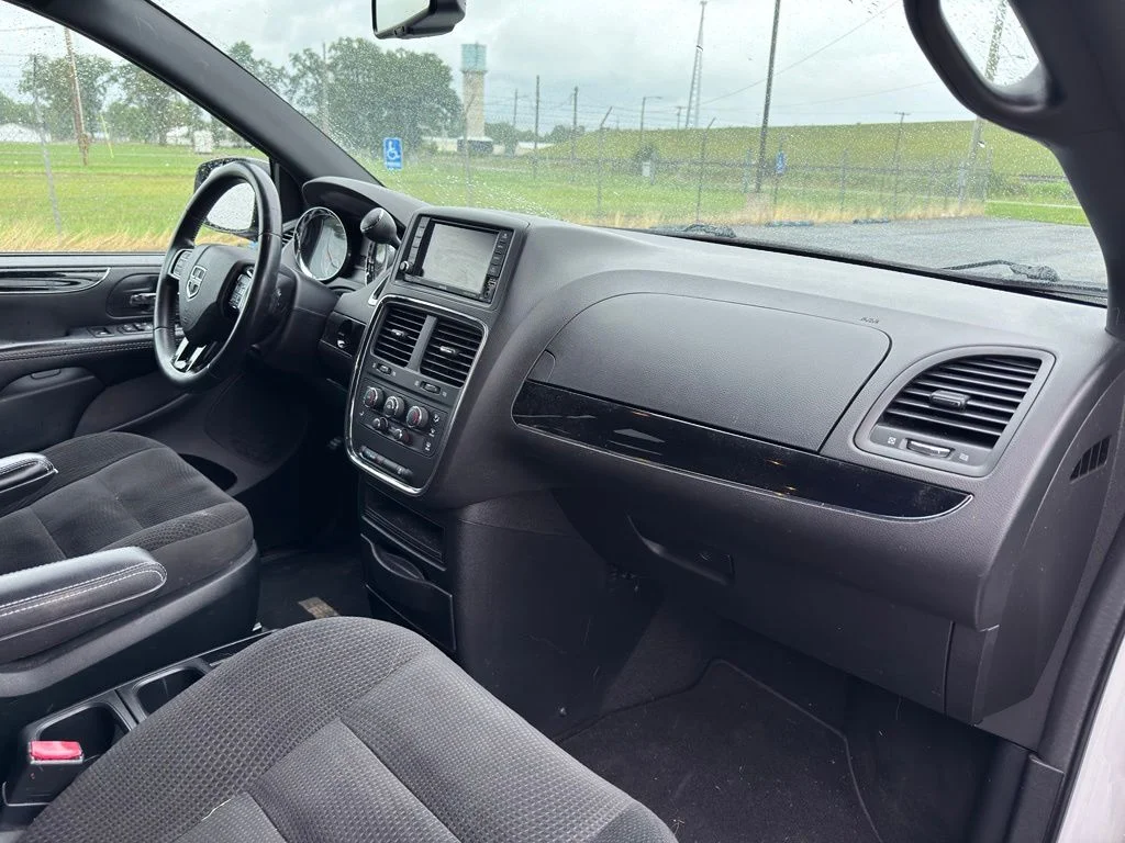 Used 2017 White Dodge SE Plus image 29