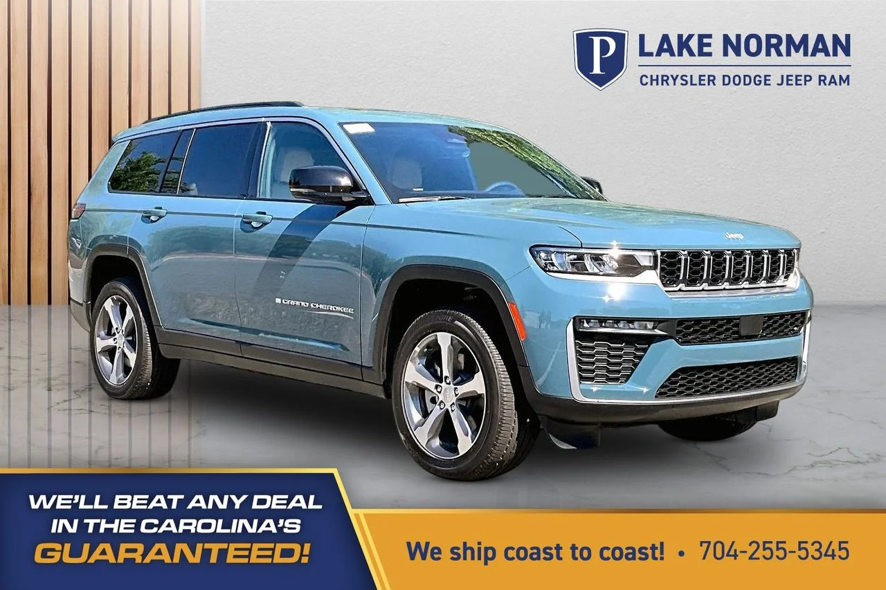 New 2026 Steel Blue Exterior Paint Jeep Limited image 1
