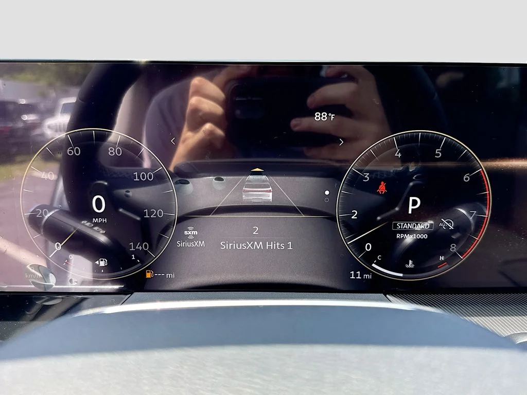 New 2026 RADIANT WHITE INFINITI Pure 2WD image 12