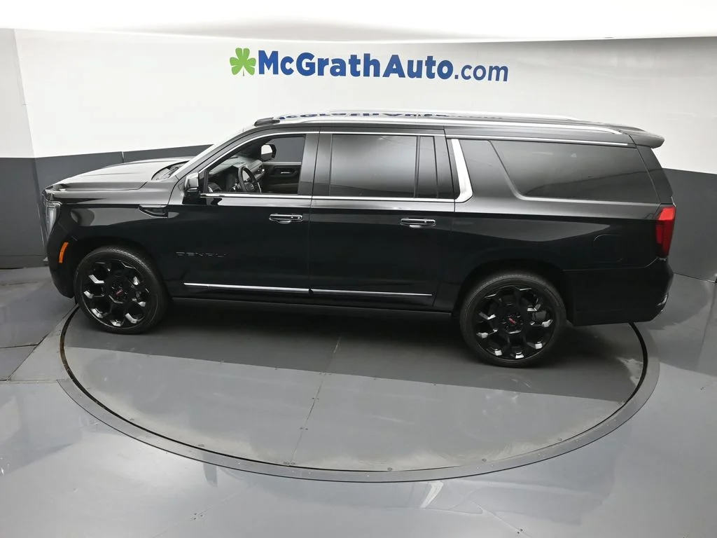 New 2026 Black GMC Denali Ultimate image 32