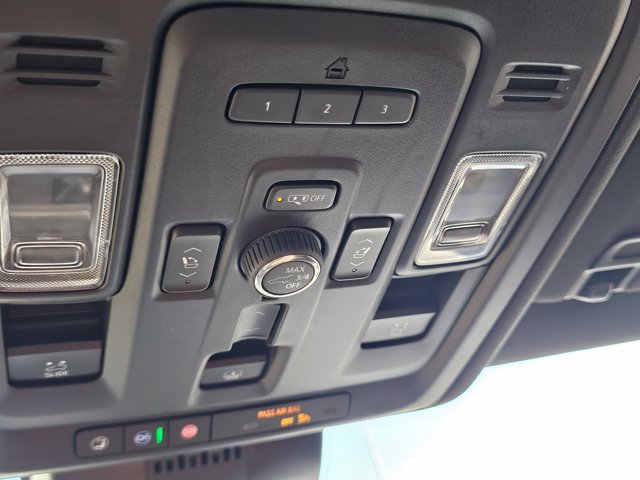2024 GMC Yukon Denali Ultimate - Photo 40