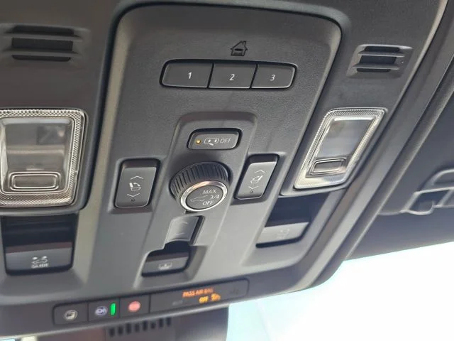 2024 GMC Yukon Denali Ultimate - Photo 40