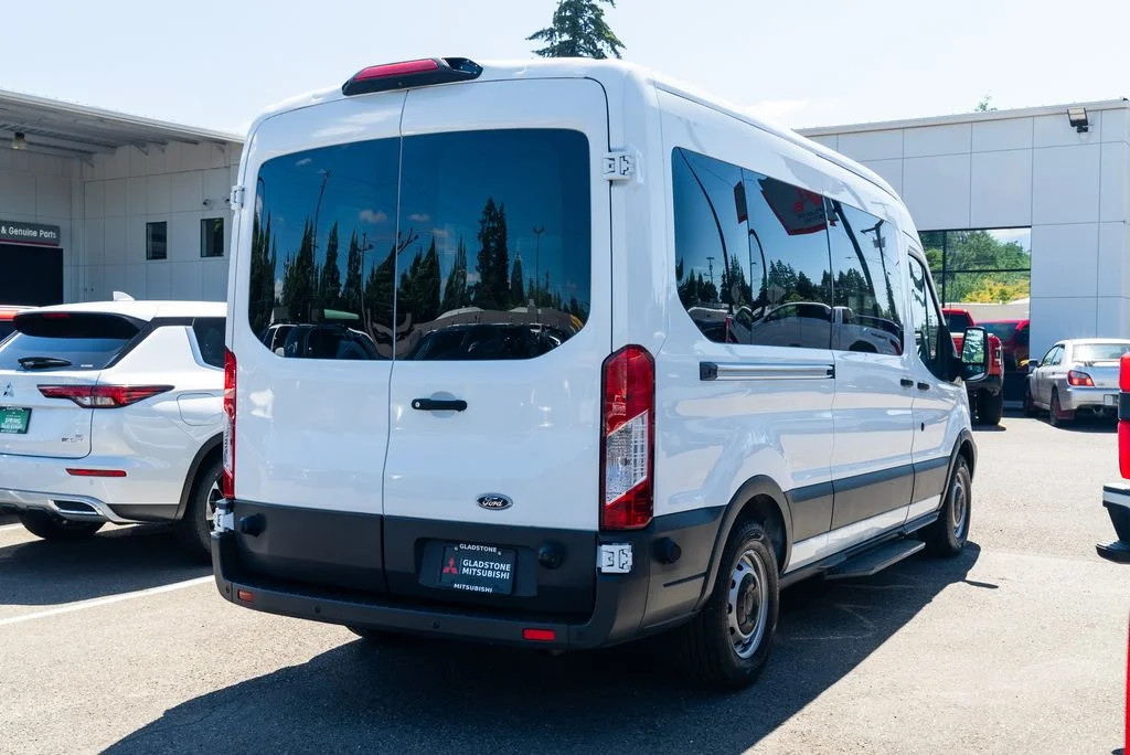 Used 2018 White Ford XL image 6