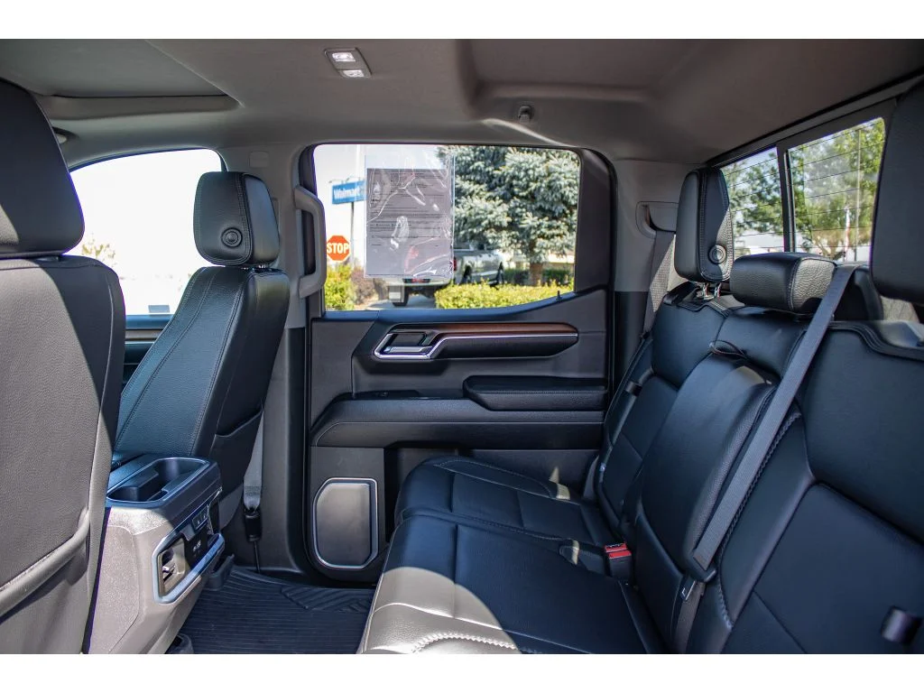 Used 2024 Onyx Black GMC Denali image 20