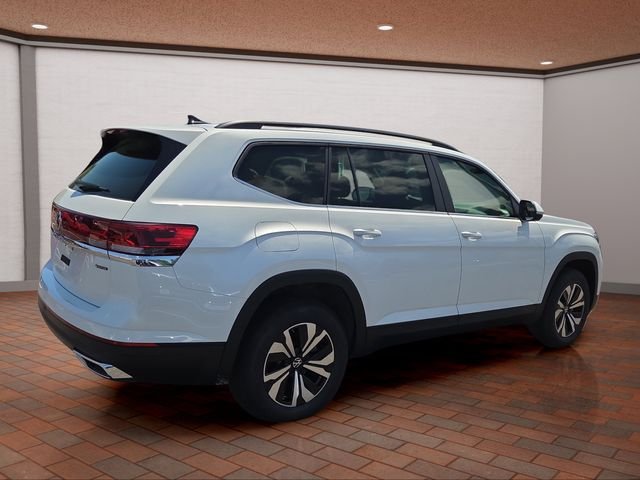 New 2026 Opal White Pearl Volkswagen 2.0T SE image 3