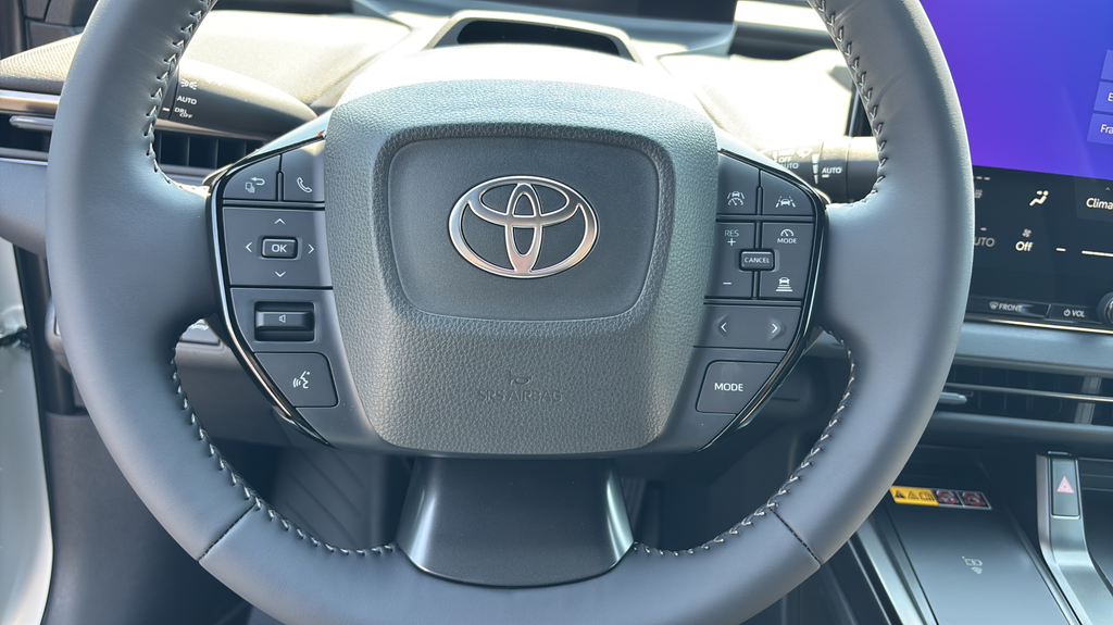 New 2026 Wind Chill Pearl Toyota XLE image 27