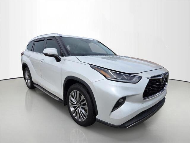 Used 2022 Wind Chill Pearl TOYOTA PLAT image 7