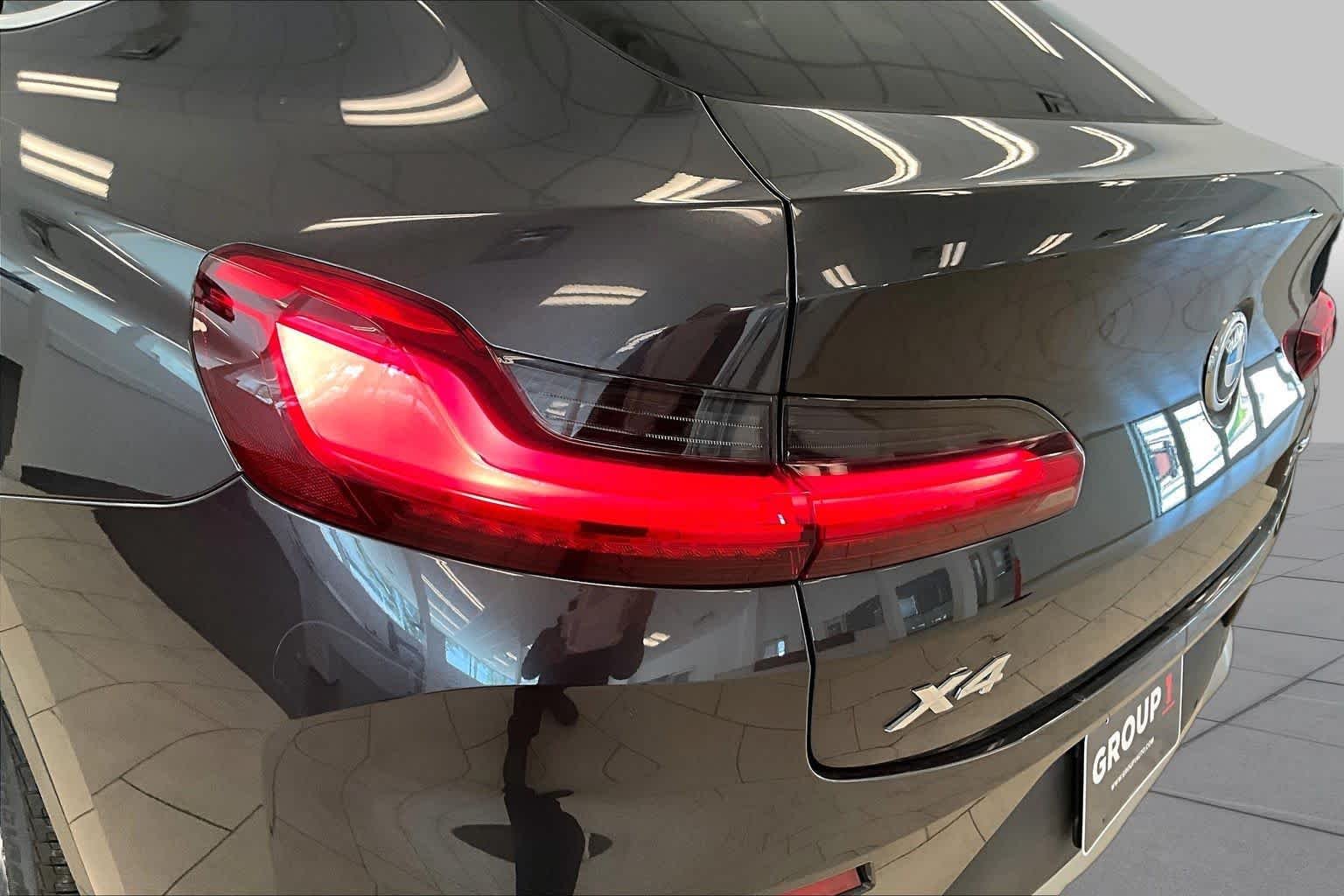 Used 2022 Dark Graphite Metallic BMW xDrive30i image 26