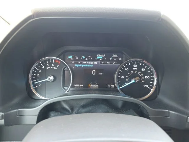 Used 2021 Red Ford XLT image 19