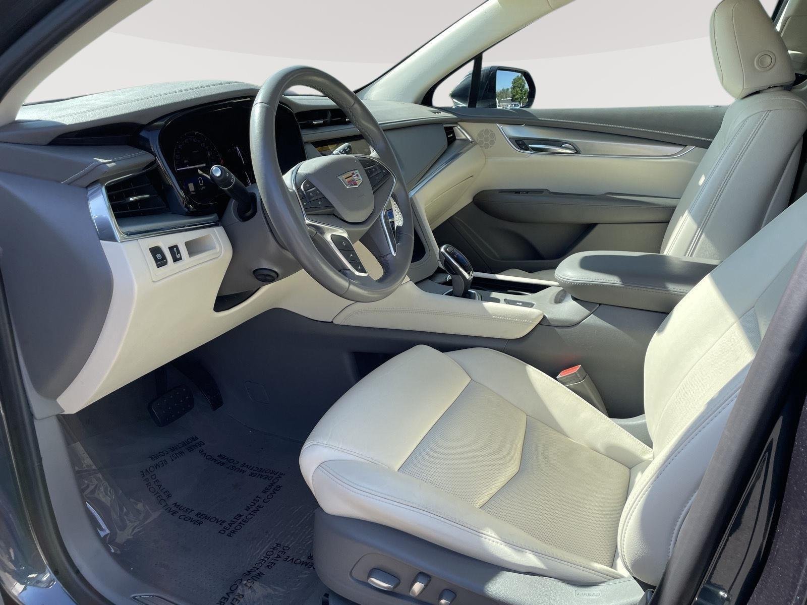 Used 2019 Shadow Metallic Cadillac Luxury FWD image 10
