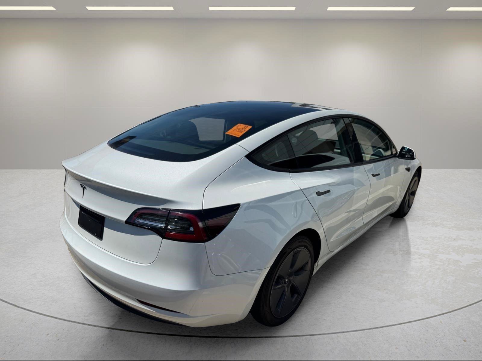 Used 2023  Tesla  image 21