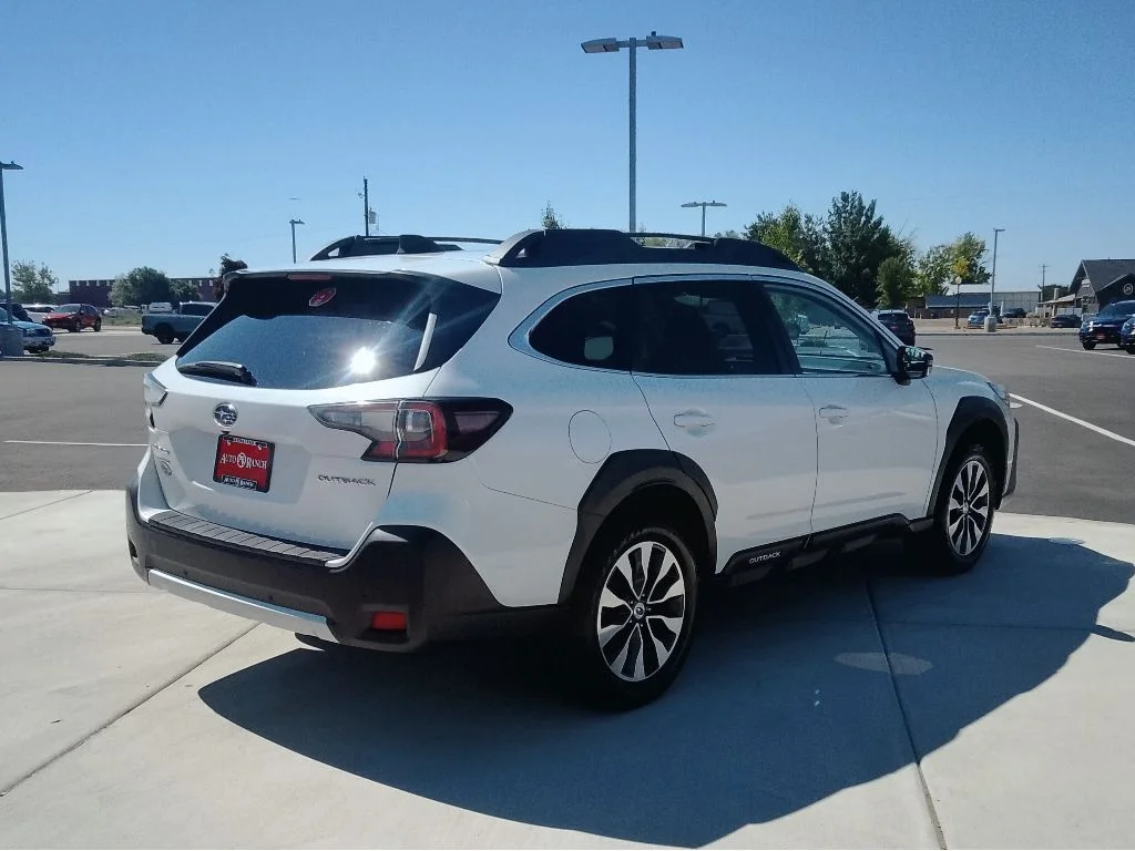 Used 2024 Crystal White Pearl Subaru Limited image 3