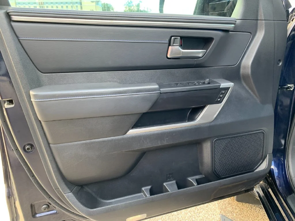 Used 2023  Toyota Platinum image 12