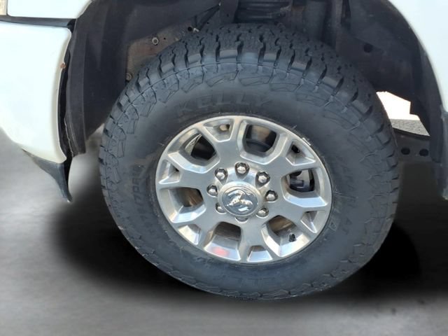 Used 2024  Ram Laramie image 19