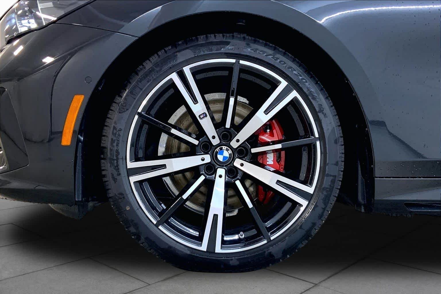 New 2027 Black Sapphire Metallic BMW 530i xDrive image 11